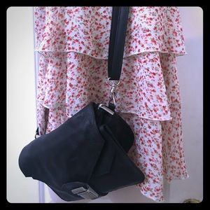 Black cross over shoulder bag
